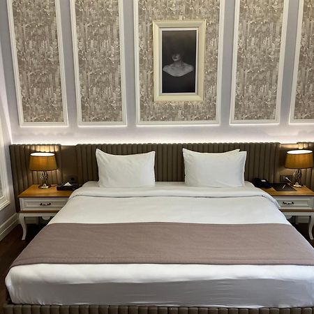 Theatrum Hotel Baku Exterior photo