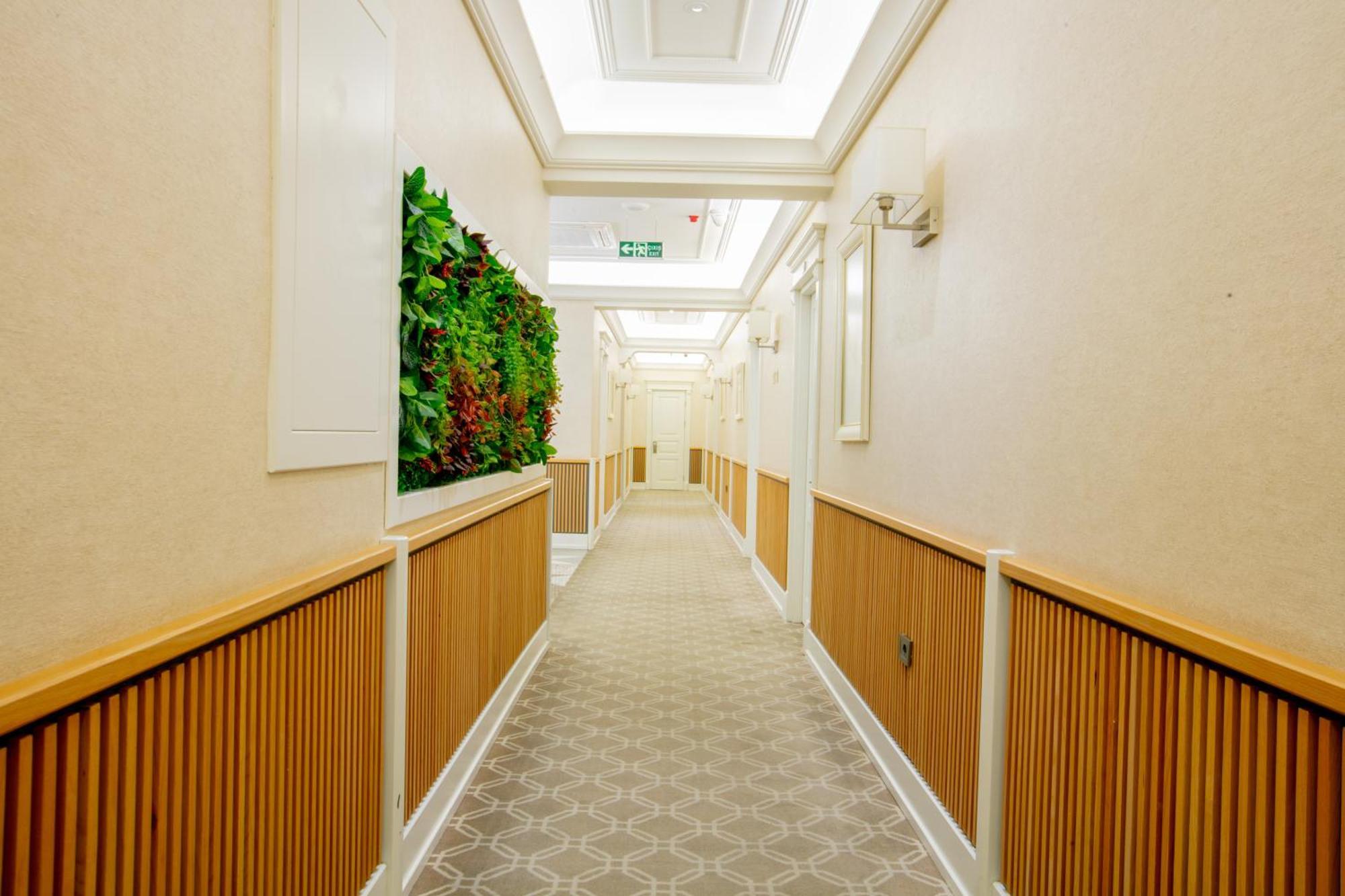 Theatrum Hotel Baku Exterior photo A corridor at the new hospital