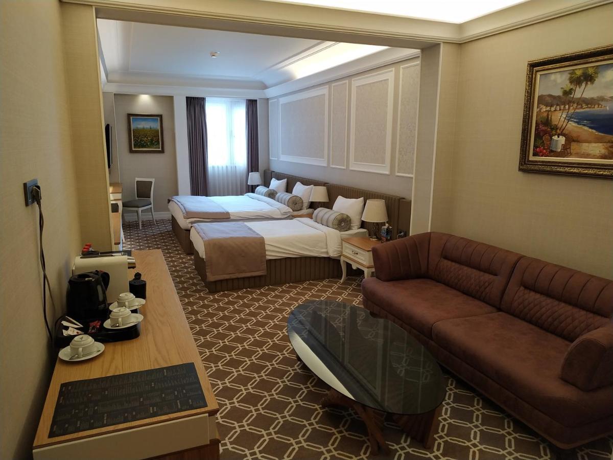 Theatrum Hotel Baku Exterior photo