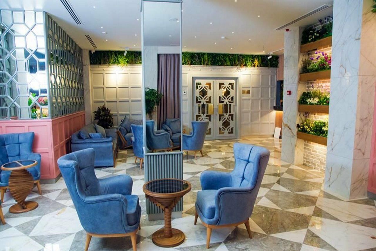 Theatrum Hotel Baku Exterior photo Lobby
